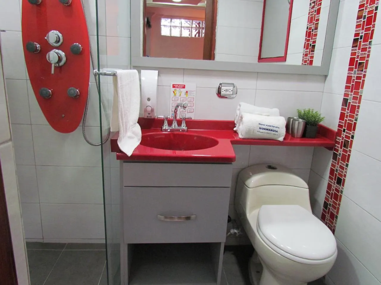 ***  Hotel Apartasuite Normandia Bogotá Kolombiya
